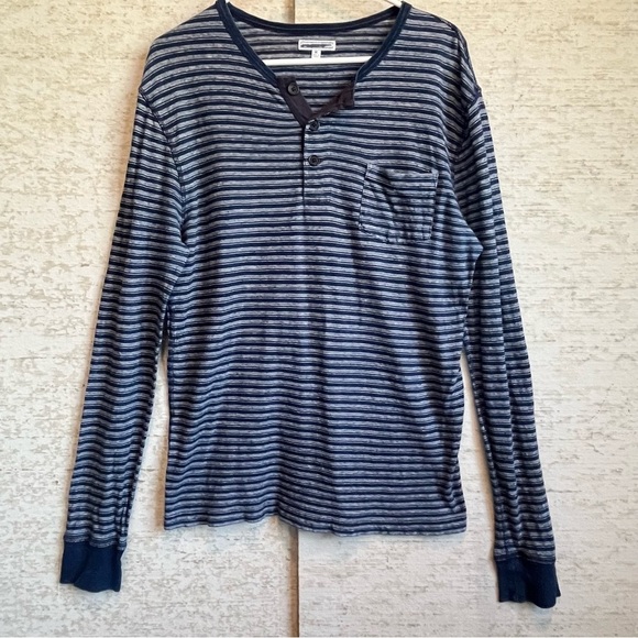Wallace and Barnes Men's Blue Striped Knit Henley Shirt Top Size Medium - Picture 1 of 14